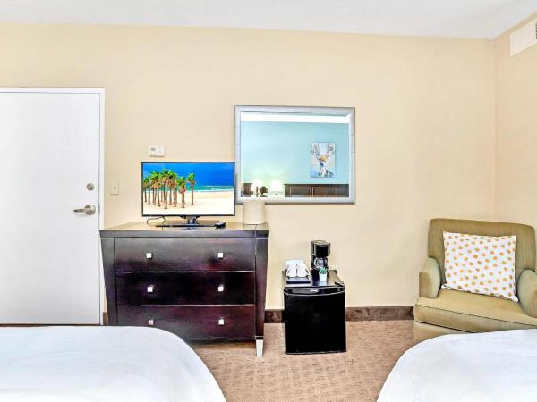 Apartment with Pool & Hot Tub - Closed to Universal Studios : photo 7 de la chambre appartement