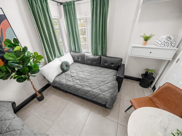 Baybreeze Apartments by Lowkl : photo 3 de la chambre corner comfort studio