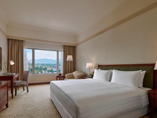 Gurney Bay Hotel, A Parkroyal Partner Hotel : photo 1 de la chambre superior king room (city view) 