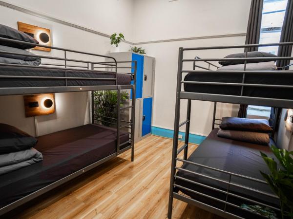 Mad Monkey Melbourne : photo 2 de la chambre lit dans dortoir mixte de 4 lits avec salle de bains commune (18-35 ans uniquement)