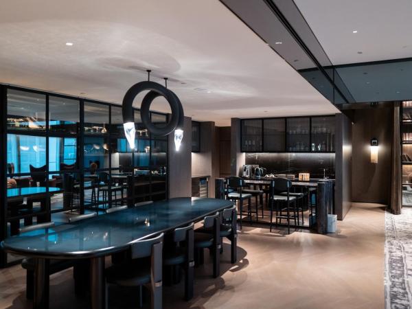 Kimpton Qiantan Shanghai, an IHG Hotel : photo 4 de la chambre lujiazui suite