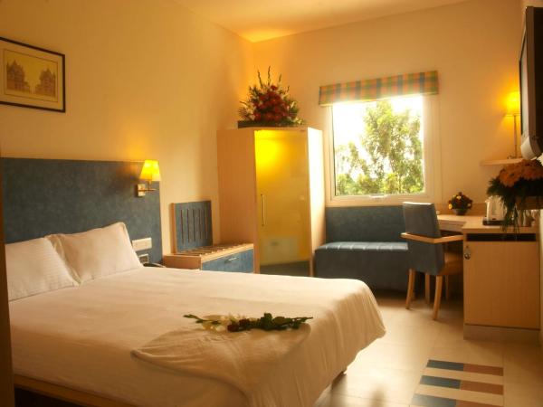 Radha Hometel : photo 4 de la chambre chambre supérieure lit queen-size