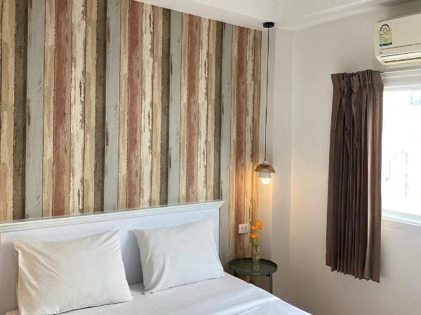 Sleep at Phuket SHA Plus : photo 1 de la chambre chambre double ou lits jumeaux standard avec climatisation