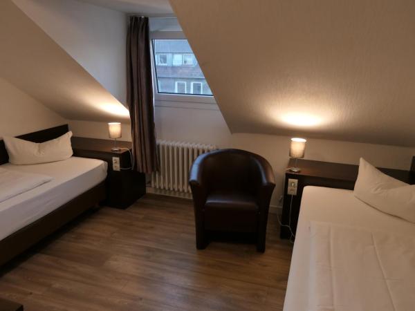Hotel Schumacher Düsseldorf : photo 2 de la chambre chambre lits jumeaux