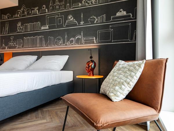 LOGINN Hotel Köln Airport : photo 3 de la chambre studio