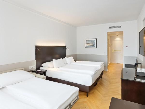 Austria Trend Parkhotel Schönbrunn Wien : photo 8 de la chambre chambre familiale