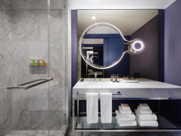 W Hollywood : photo 6 de la chambre chambre spectaculaire avec 2 lits queen-size