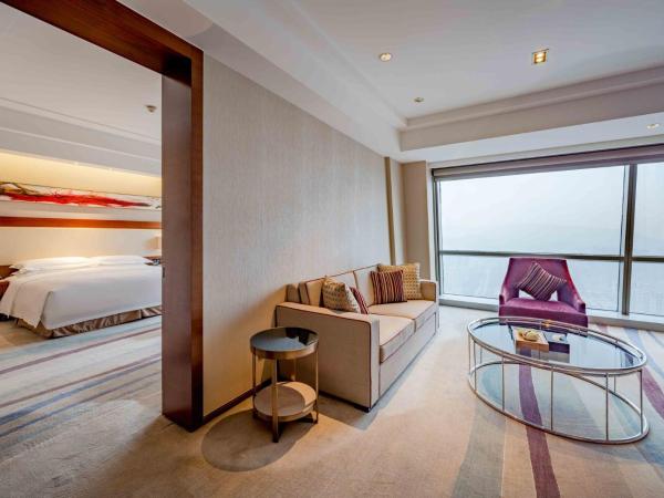 Crowne Plaza Wuxi Taihu, an IHG Hotel : photo 7 de la chambre suite 1 chambre - vue sur ville