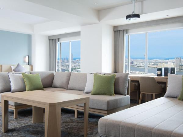 Art Hotel Osaka Bay Tower : photo 4 de la chambre executive quadruple room with bay view