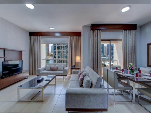 SUHA JBR Hotel Apartments : photo 10 de la chambre appartement 2 chambres - vue sur port de plaisance