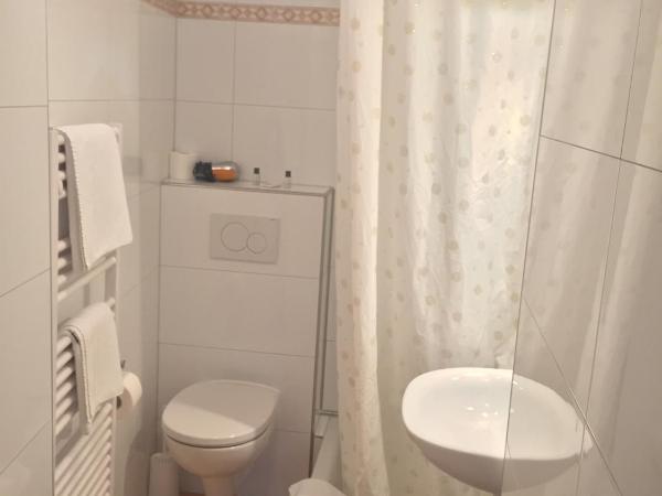 Barcelona Bed & Breakfast : photo 7 de la chambre chambre lits jumeaux