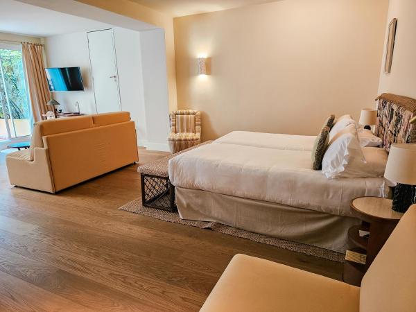 Hôtel La Pérouse Nice Baie des Anges - Recently fully renovated : photo 9 de la chambre chambre triple supérieure