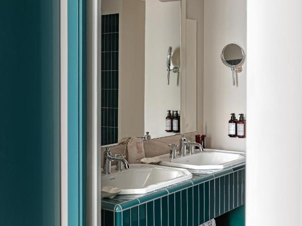 Regina Experimental Biarritz : photo 2 de la chambre suite junior