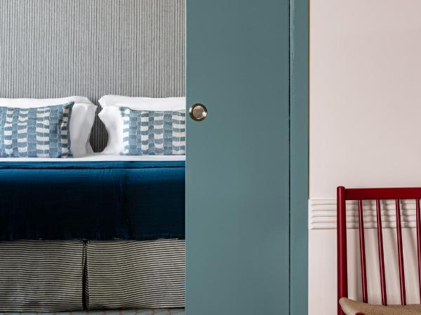 Regina Experimental Biarritz : photo 2 de la chambre suite familiale