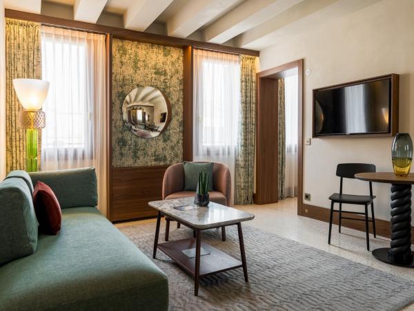 Ca'di Dio-Small Luxury Hotel : photo 1 de la chambre suite quadruple - vue sur canal