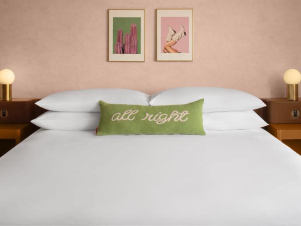 Downright Austin, A Renaissance Hotel : photo 1 de la chambre chambre lit king-size