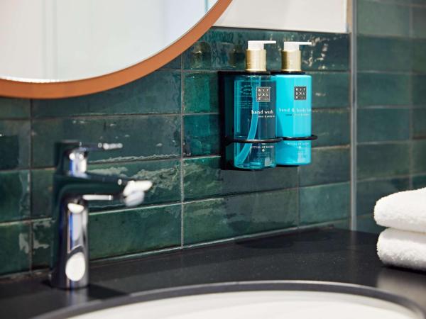 Essential by Dorint Interlaken - New Opening : photo 5 de la chambre chambre double essentielle 14 m²