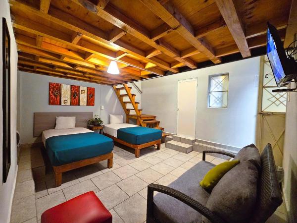 Hotel del Refugio : photo 2 de la chambre chambre familiale avec salle de bains