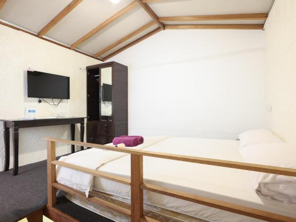 Dou Houz Georgetown : photo 9 de la chambre chambre double avec salle de bains privative