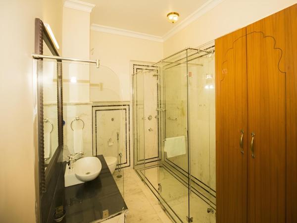 Umaid Haveli-A Heritage Style Hotel & Resort : photo 1 de la chambre suite royale