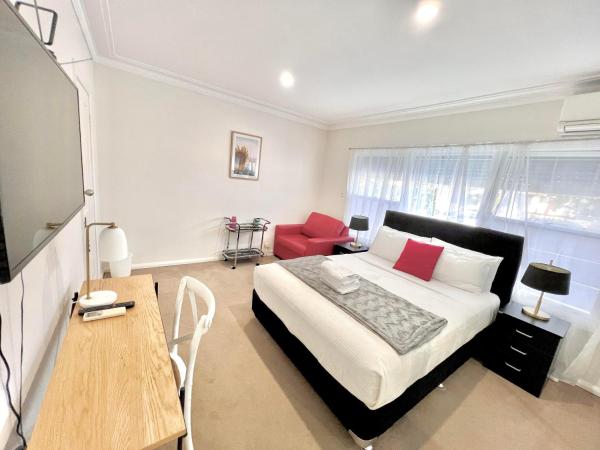 North Ryde Guesthouse : photo 1 de la chambre chambre queen supérieure avec salle de bains commune