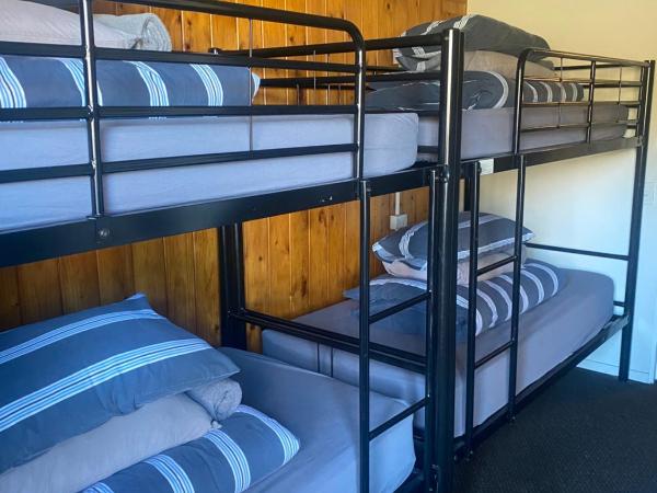 Alpine Lodge Queenstown : photo 1 de la chambre lit dans dortoir mixte de 6 lits