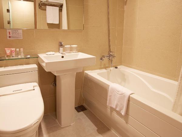 Hotel Skypark Myeongdong 3 : photo 7 de la chambre chambre triple 