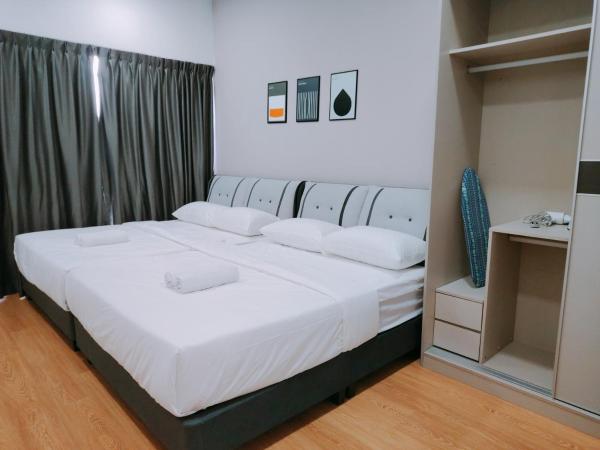 Danga Bay Seaview Johor Bahru by One 9 Place : photo 3 de la chambre chambre triple avec balcon