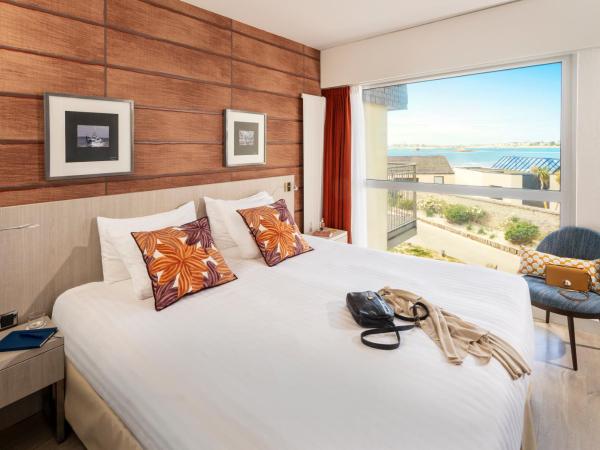 Hôtel Valdys Thalasso & Spa - Beau rivage : photo 1 de la chambre suite premium avec vue sur mer