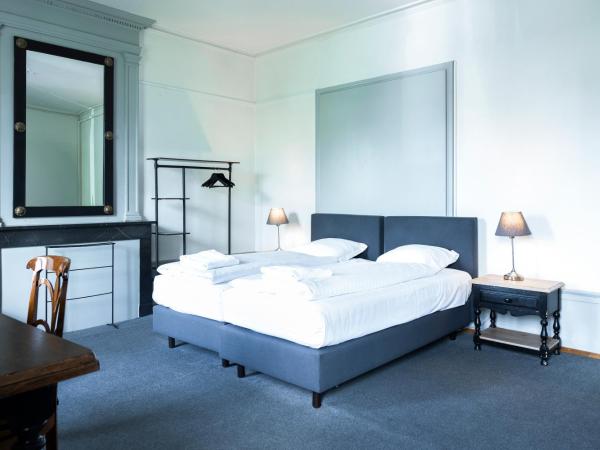 Vevey House : photo 4 de la chambre chambre familiale avec salle de bains commune