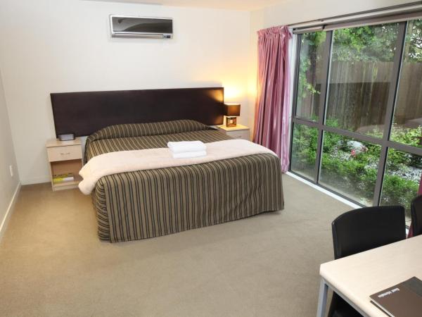 Alpha Motel : photo 6 de la chambre studio avec baignoire spa