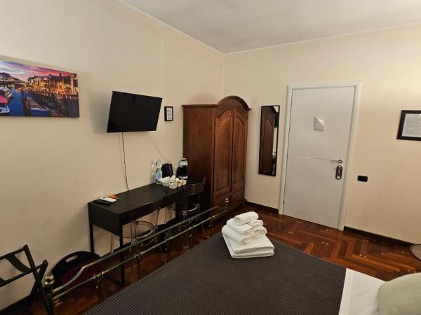 il Sole di Baggio : photo 3 de la chambre chambre double avec salle de bains privative extérieure