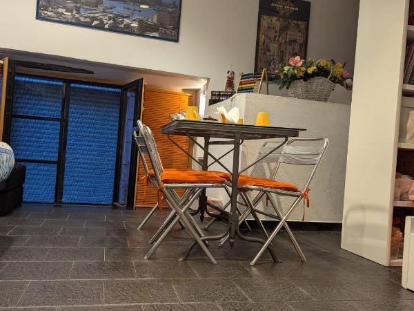 B&B dell'Acquario : photo 3 de la chambre studio - vico cimella 6r