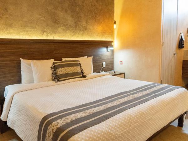 Hotel Casona Oaxaca : photo 2 de la chambre chambre lit king-size