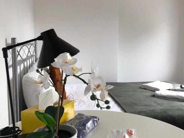 Comfy Private Bedrooms across the Euston Station : photo 7 de la chambre chambre triple