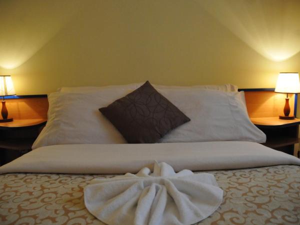 Hotel Galerija : photo 3 de la chambre chambre double