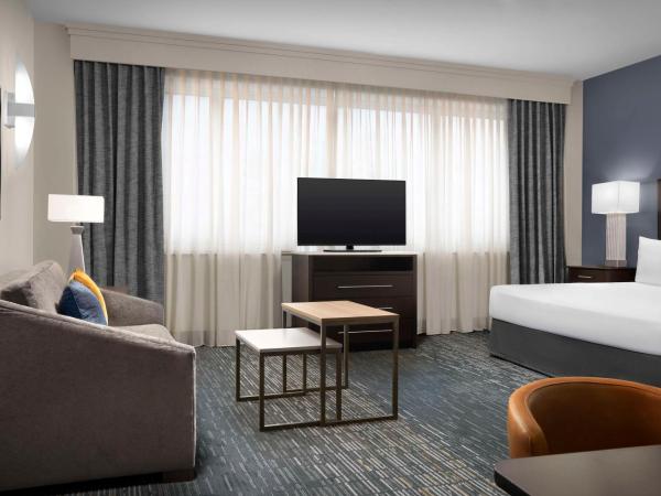 Homewood Suites Dallas Downtown : photo 5 de la chambre suite studio lit king-size - adaptée aux personnes malentendantes - non-fumeurs