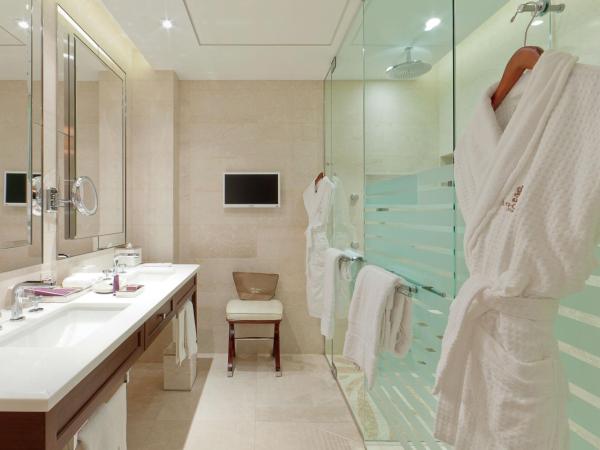 The Ritz-Carlton, Montreal : photo 8 de la chambre chambre lit king-size deluxe - non-fumeurs