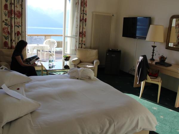Hôtel du Grand Lac Excelsior : photo 4 de la chambre chambre double standard avec balcon - vue sur lac