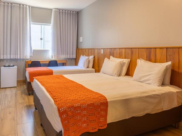 Califórnia Suítes : photo 5 de la chambre chambre triple de luxe