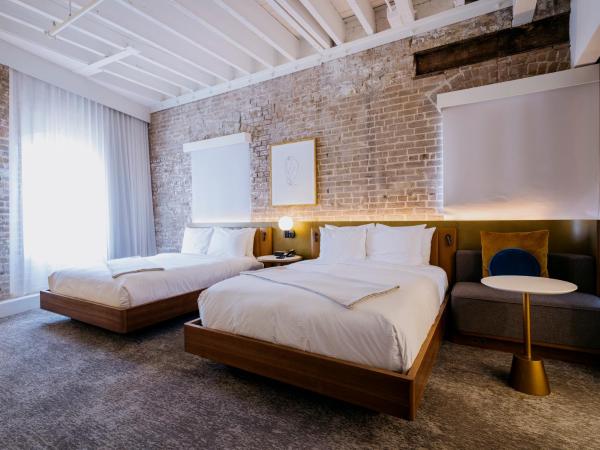 ONE11 Hotel : photo 3 de la chambre chambre avec 2 grands lits queen-size 