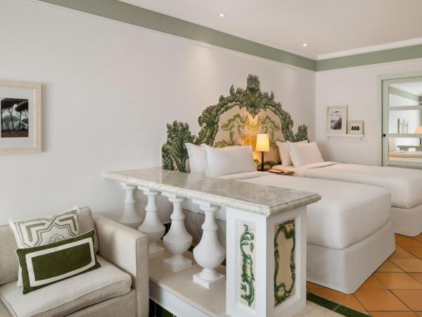 Pine Cliffs Hotel, a Luxury Collection Resort, Algarve : photo 4 de la chambre grande chambre lits jumeaux deluxe avec balcon - vue sur complexe
