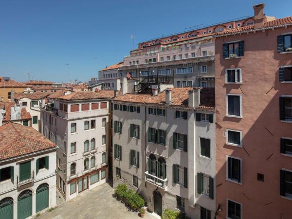 The St. Regis Venice : photo 5 de la chambre suite 1 chambre lit king-size vénitienne - vue sur ville