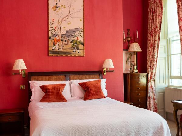 Dukes Bath : photo 6 de la chambre hébergement lit king-size confortable