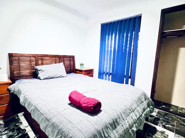 Long Term Stay Queen Size Bedroom Near Sawn River City Fremantle University : photo 2 de la chambre chambre lit queen-size avec salle de bains commune