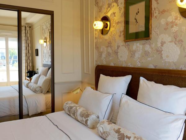 Hôtel Bristol Pau : photo 10 de la chambre chambre deluxe