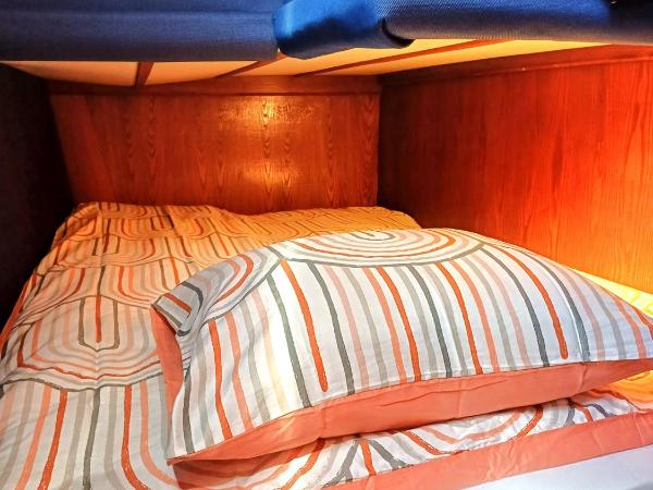 Motorjacht At Ease : photo 7 de la chambre mobile home