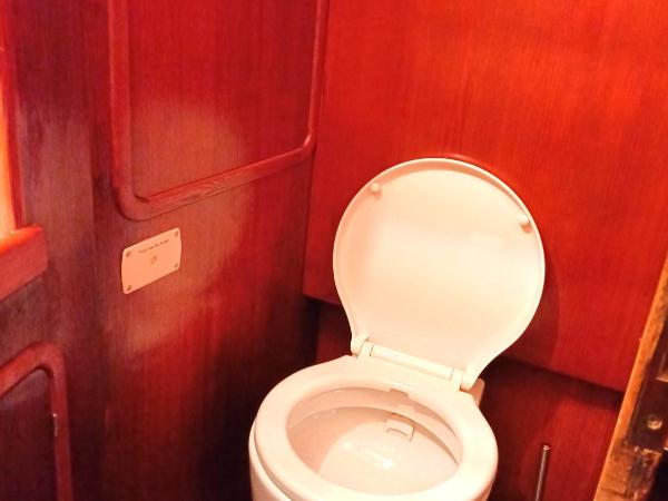 Motorjacht At Ease : photo 10 de la chambre mobile home