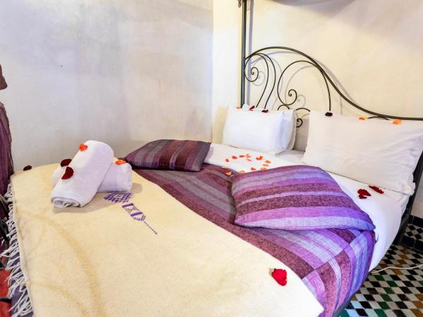 Dar Attajalli : photo 3 de la chambre suite violette