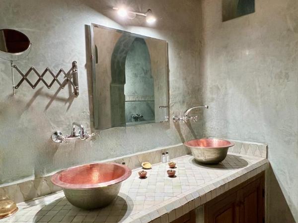 Dar Attajalli : photo 5 de la chambre chambre quadruple avec salle de bains privative